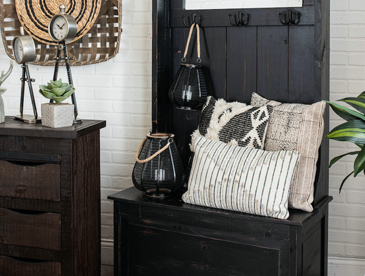 How to Use Accent Furniture to Transform a Room