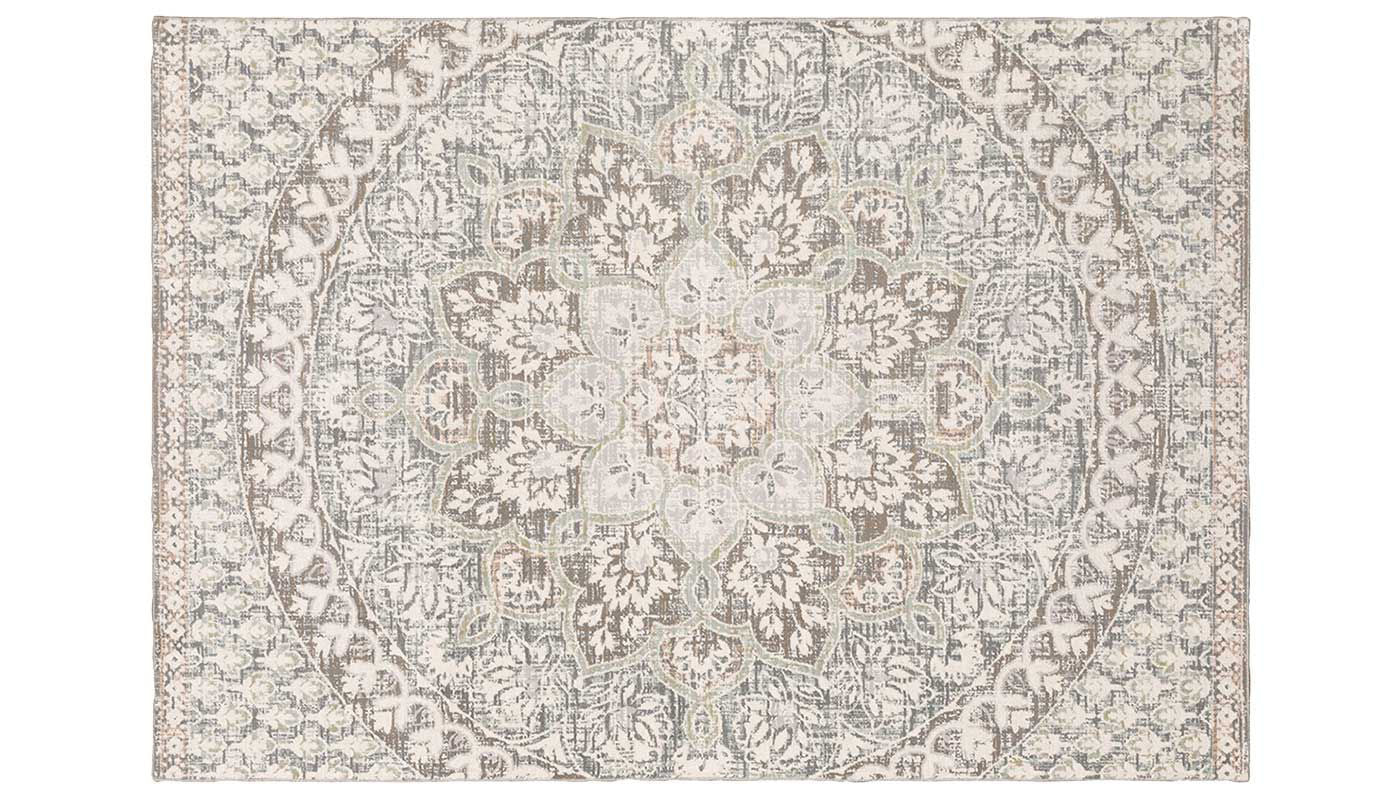 Capistrano Medallion 8 x 11 Rug