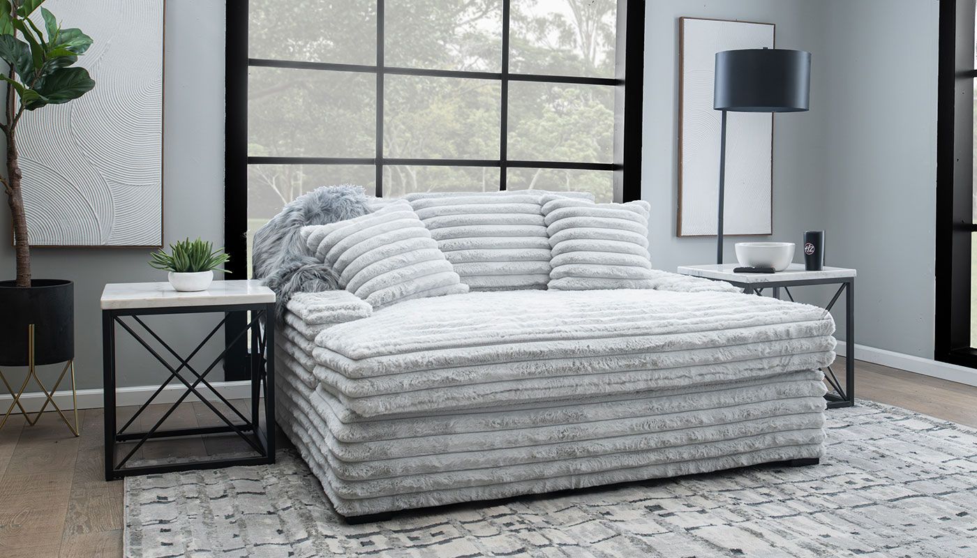 Primetime Theater Chaise