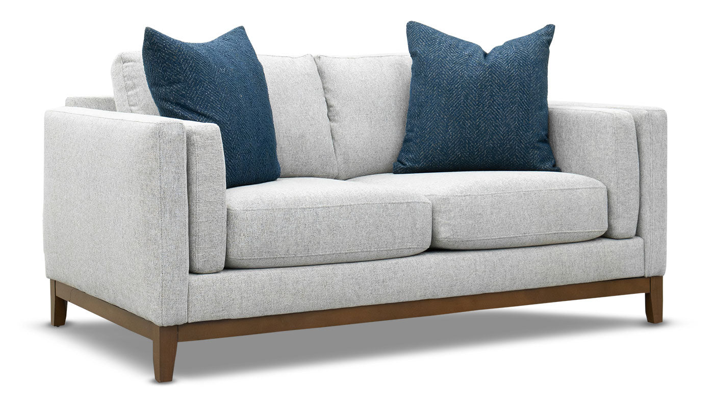 Cedar Hill Loveseat