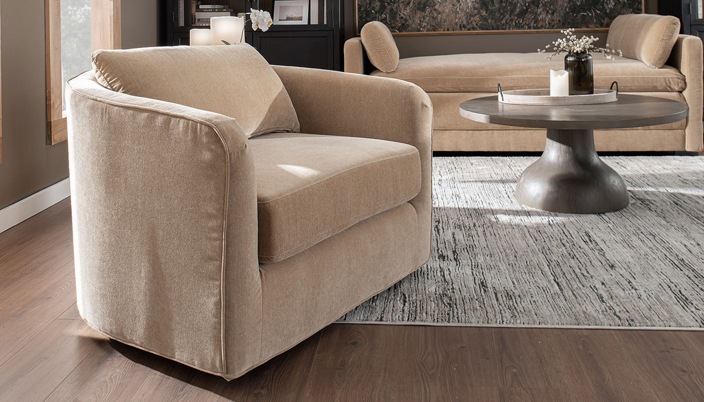 Remmy Club Swivel Armchair