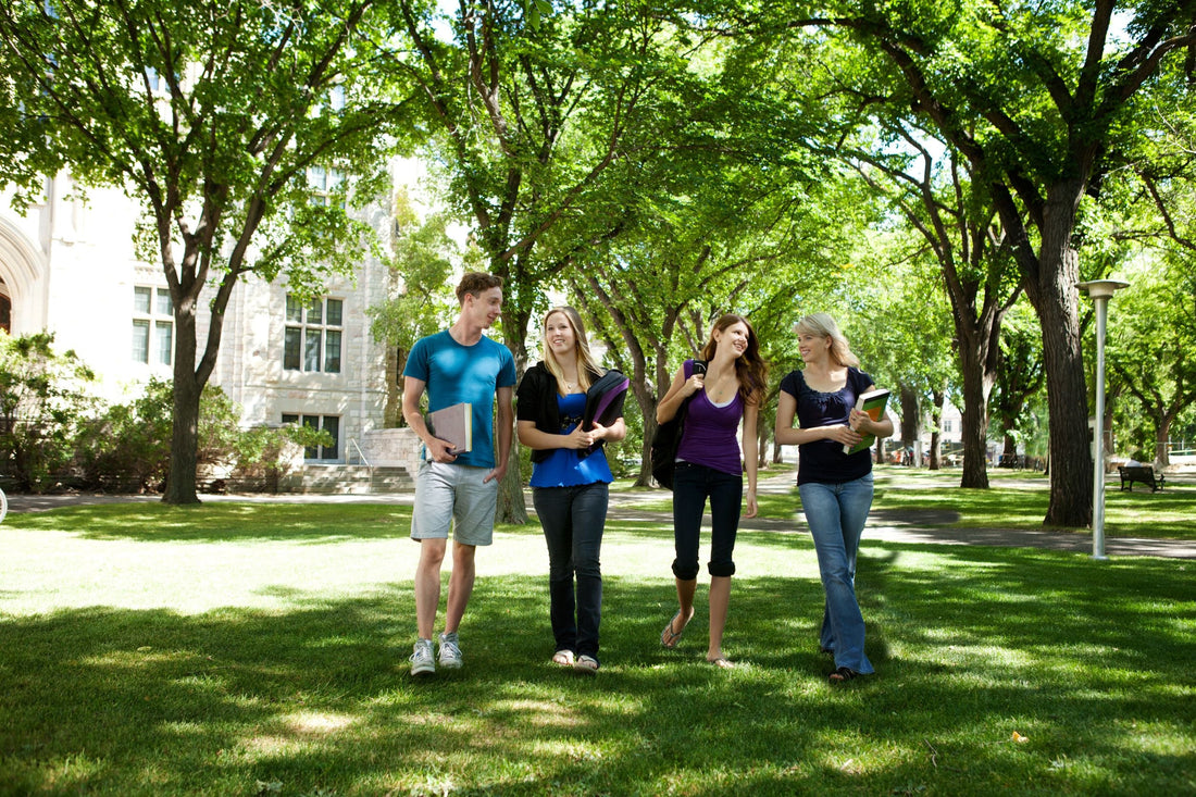 5 Dorm Room Must-Haves For New College Students