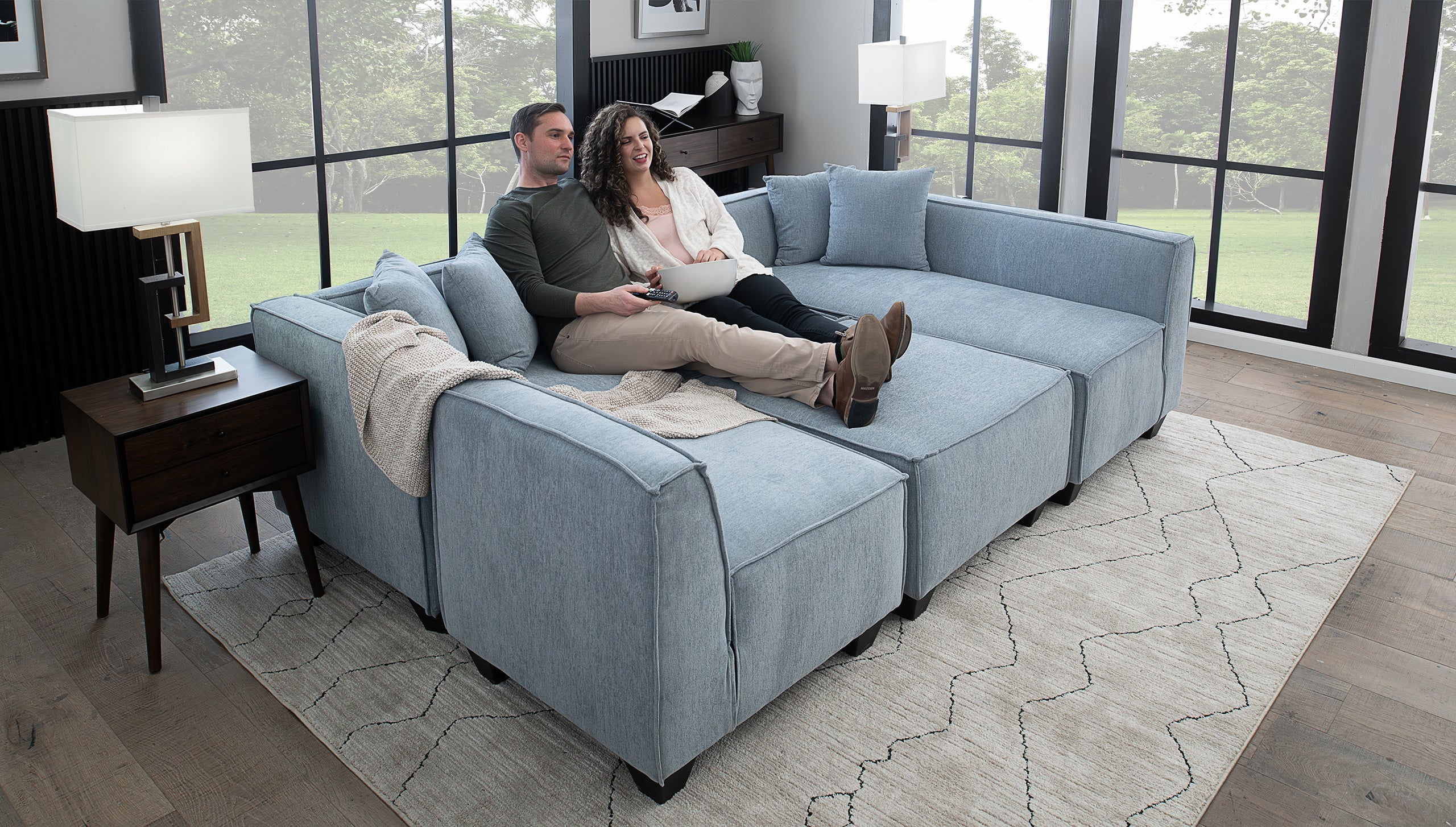 Modular Living Room Furniture for Variation, Convenience, and Comfort ...