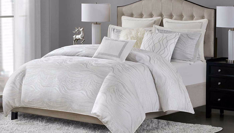 Hollywood Glam Comforter Set