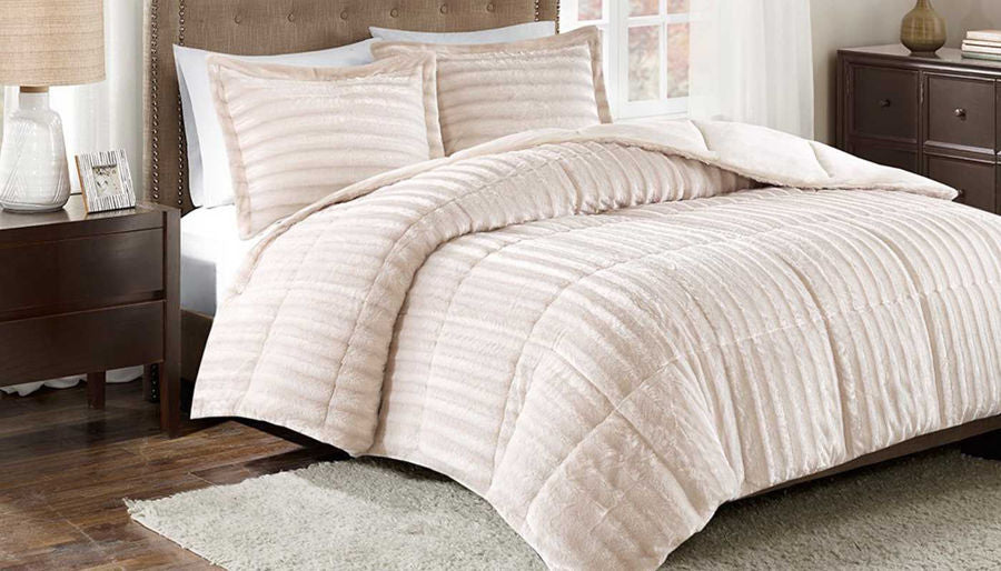 Duke Faux Fur Comforter Set