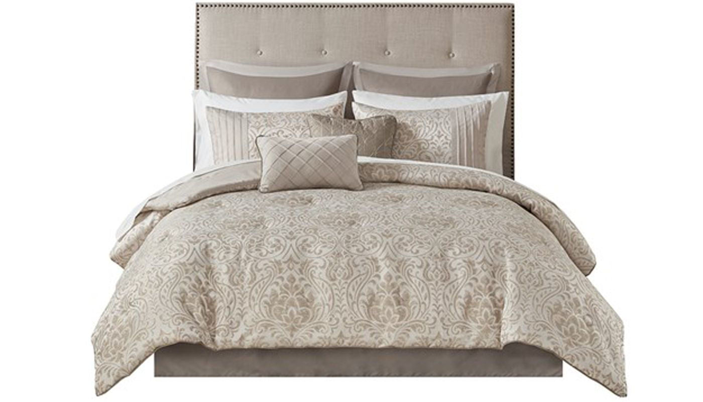 Emilia Comforter Set