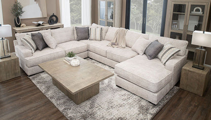 Pleasant Valley Sectional with Chaise