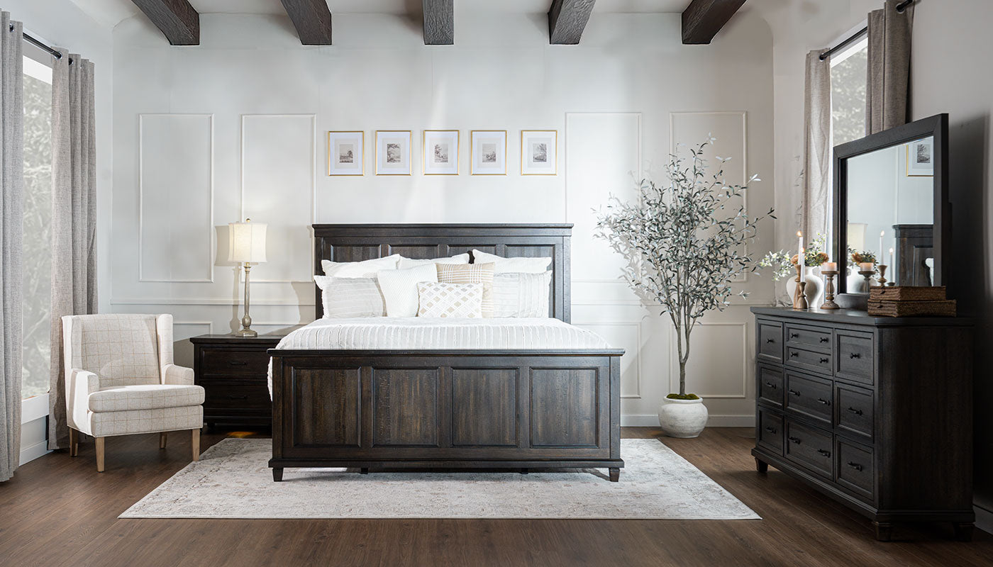 Cedar Grove Bedroom - Thumbnail 3