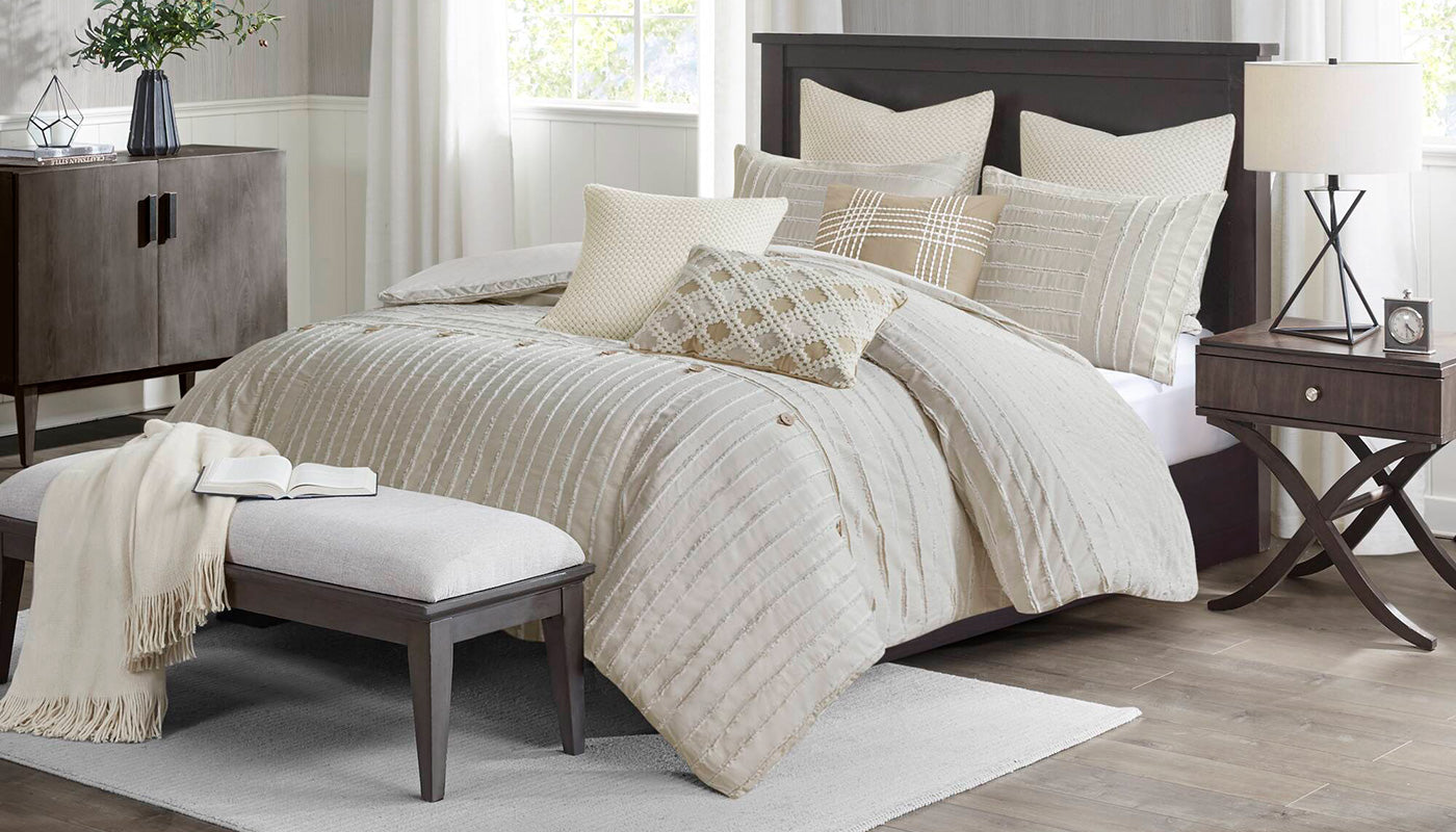 Essence Comforter Set