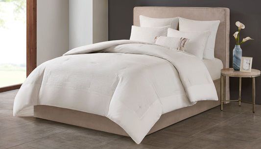 Hanae Comforter Set