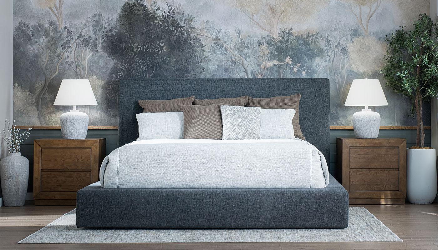 Lisbon Gulfport Onyx King Storage Bed with 2 Nightstands