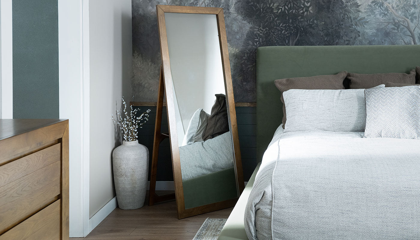 Lisbon Velvet Green King Storage Bed with Dresser, Chest & 2 Nightstands