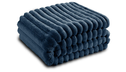 Luxe Haven Luxury Velvet Throw