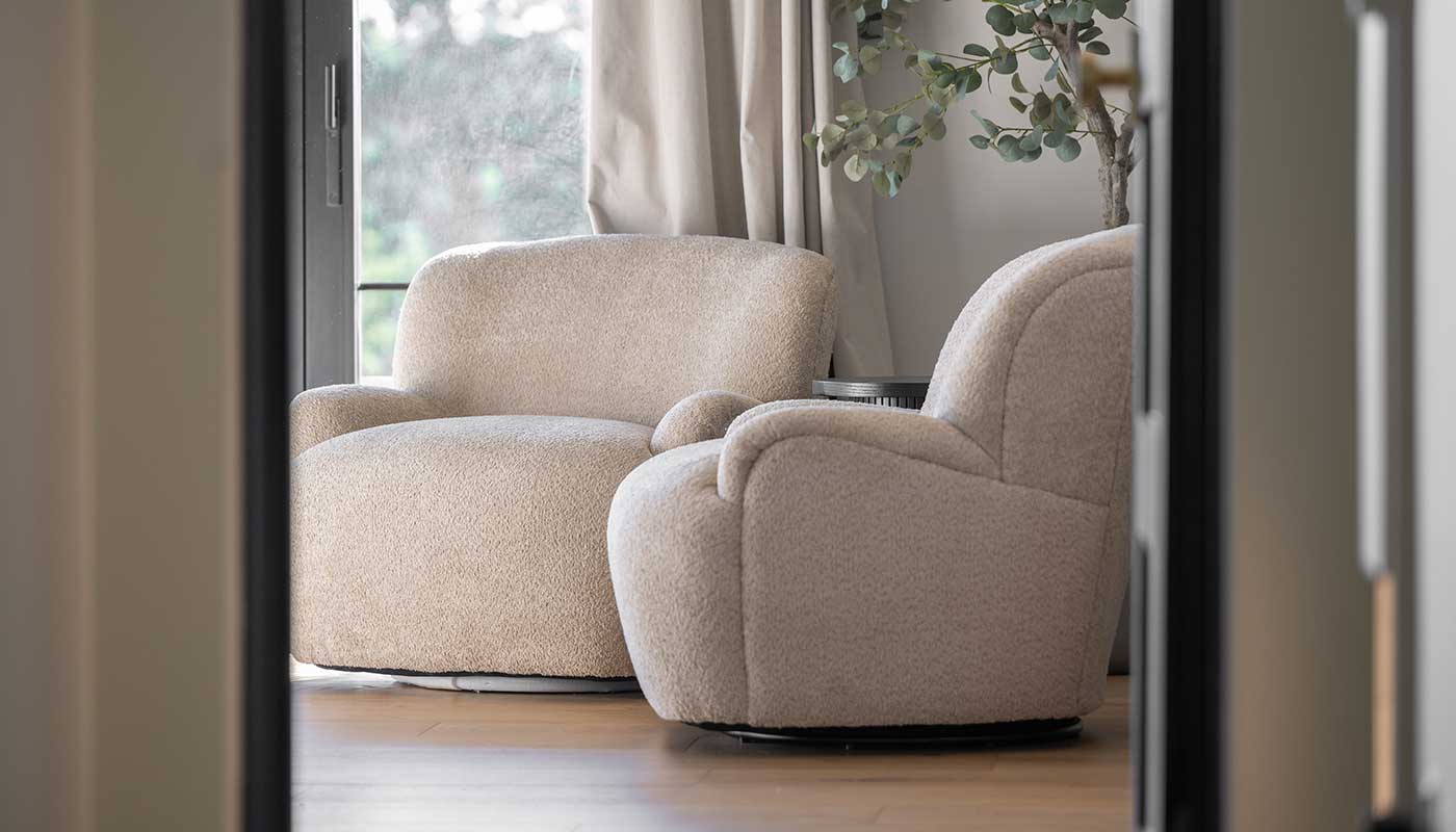 Oslo Camel Swivel Chair