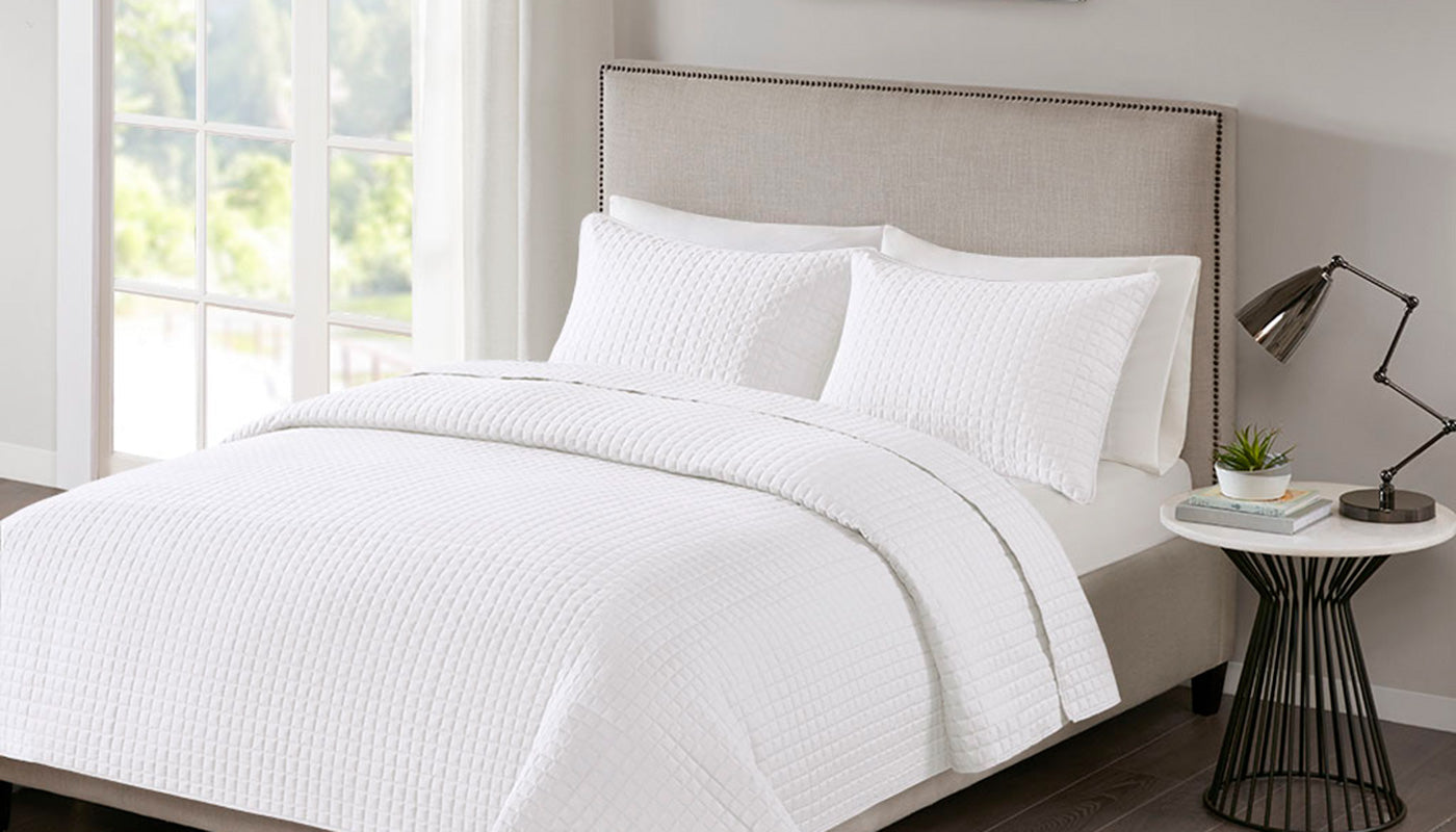 Otto Coverlet Set